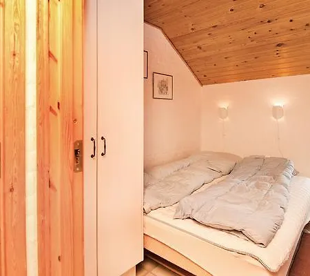 Three-bedroom Holiday In Henne 4 *