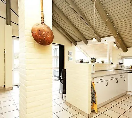 Three-bedroom Holiday In Henne 4 Vakantiehuis *