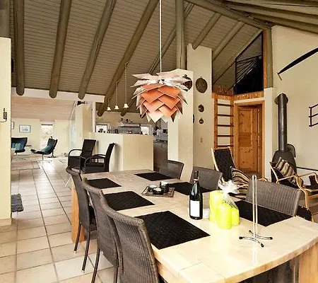 Three-bedroom Holiday In Henne 4 Vakantiehuis *