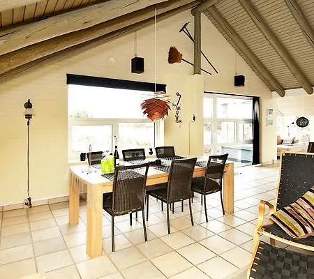 Vakantiehuis Three-bedroom Holiday In Henne 4 Henne Strand
